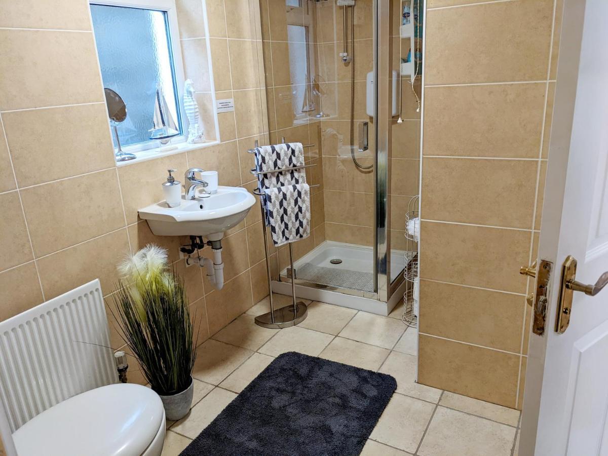 Forest View Impeccable Two Bedroom House Ростревър Екстериор снимка