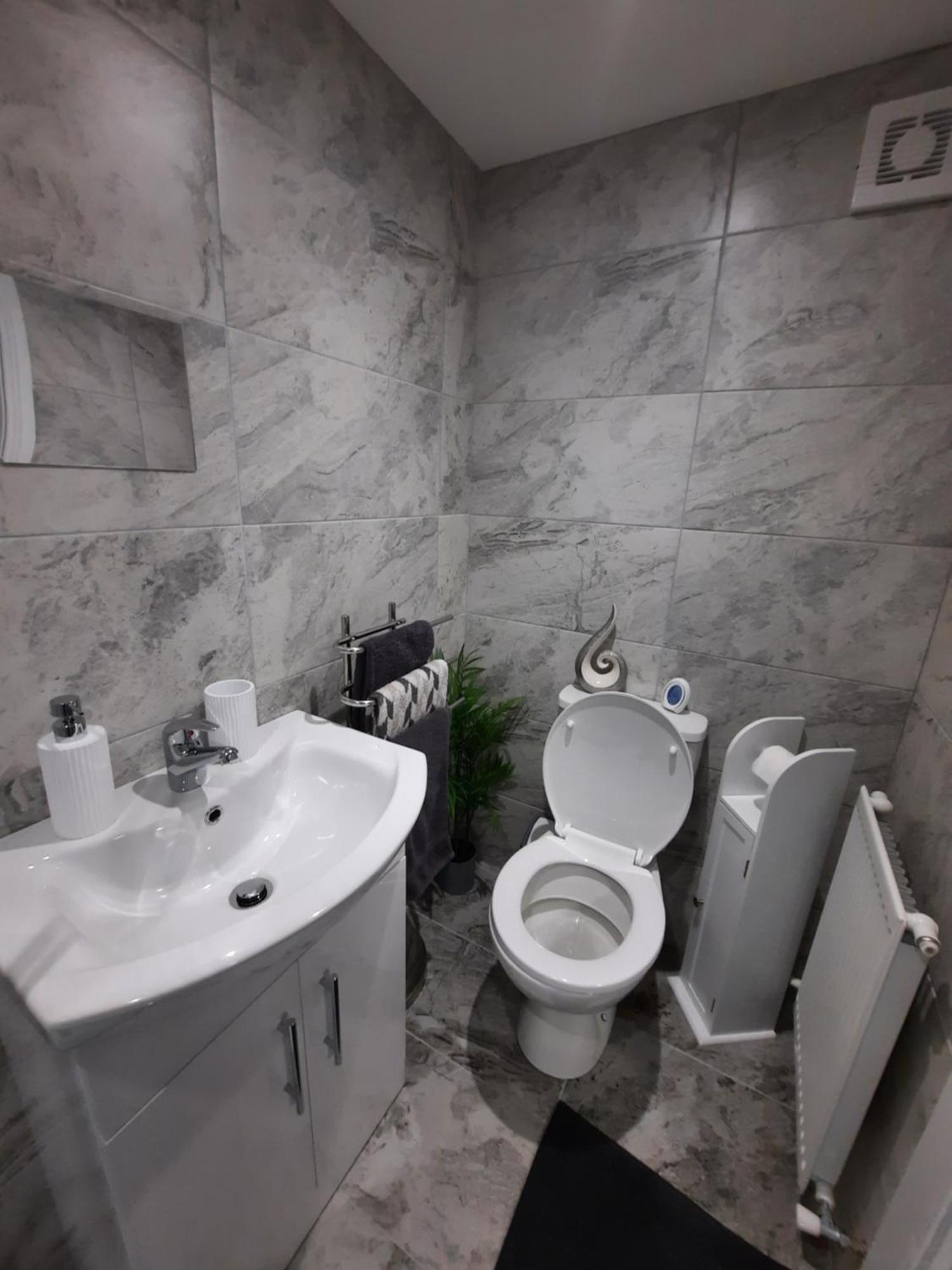 Forest View Impeccable Two Bedroom House Ростревър Екстериор снимка